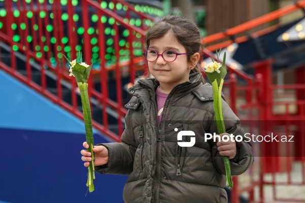 Bakı küçələrində 8 Mart Beynəlxalq Qadınlar Günü