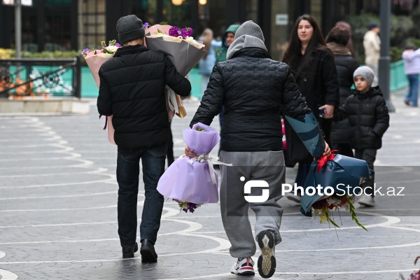 Bakı küçələrində 8 Mart Beynəlxalq Qadınlar Günü