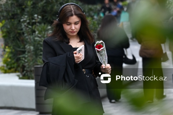 Bakı küçələrində 8 Mart Beynəlxalq Qadınlar Günü