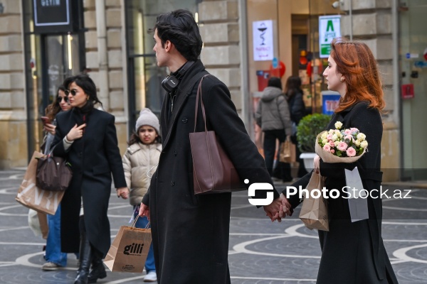 Bakı küçələrində 8 Mart Beynəlxalq Qadınlar Günü
