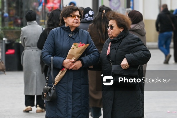 Bakı küçələrində 8 Mart Beynəlxalq Qadınlar Günü