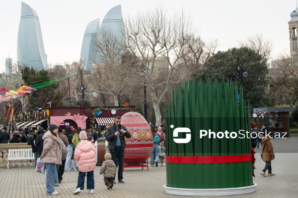 Paytaxt sakinləri Novruz bayramını qeyd edirlər