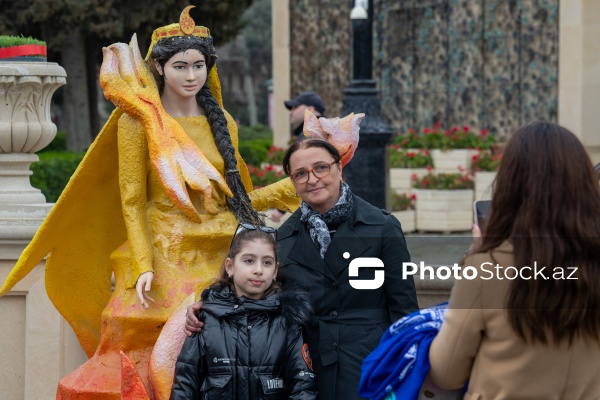 Paytaxt sakinləri Novruz bayramını qeyd edirlər