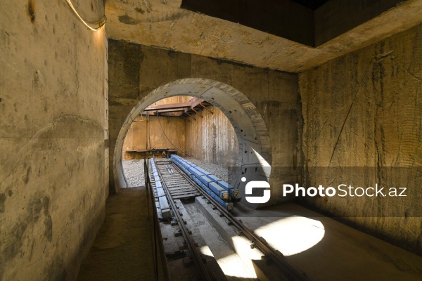 "Bakı Metropoliteni"nin "B-04" stansiyasında davam edən tikinti işləri