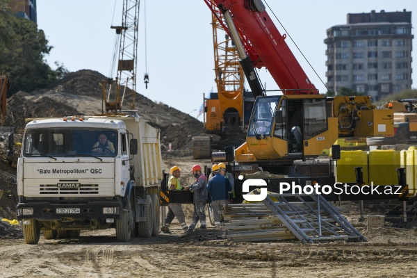 "Bakı Metropoliteni"nin "B-04" stansiyasında davam edən tikinti işləri