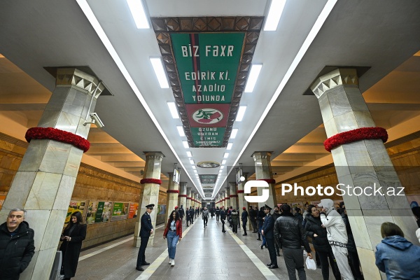 Bakı metrosunda 20 Yanvar şəhidlərinin xatirəsi yad edilib