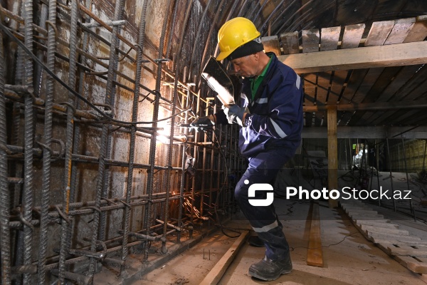 Bakı metrosunda xətlərin ayrılması layihəsi çərçivəsində 200 metrlik tunelin inşasına hazırlıq işləri