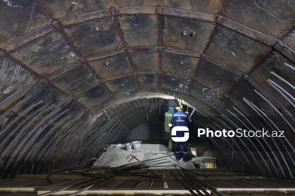 Bakı metrosunda xətlərin ayrılması layihəsi çərçivəsində 200 metrlik tunelin inşasına hazırlıq işləri