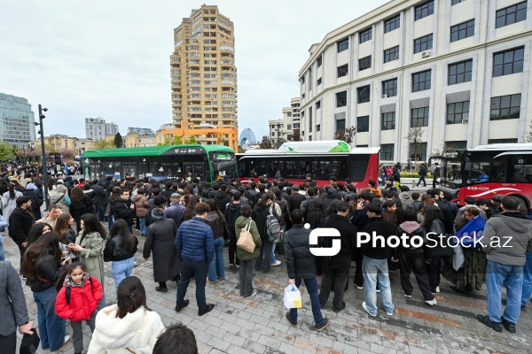 Bakı metrosunun bütün stansiyalarına giriş bağlanıb