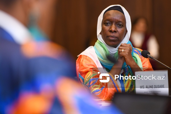 Aline Dusabe - "Belçika müstəmləkəçiliyi: Tanınma və Məsuliyyət" konfransında