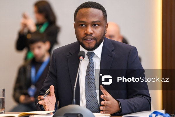 Cessi Mudiay - "Belçika müstəmləkəçiliyi: Tanınma və Məsuliyyət" konfransında