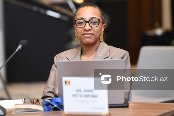 Enn Vetsi Mpoma - "Belçika müstəmləkəçiliyi: Tanınma və Məsuliyyət" konfransında