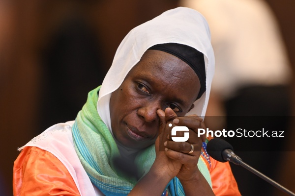 Aline Dusabe - "Belçika müstəmləkəçiliyi: Tanınma və Məsuliyyət" konfransında