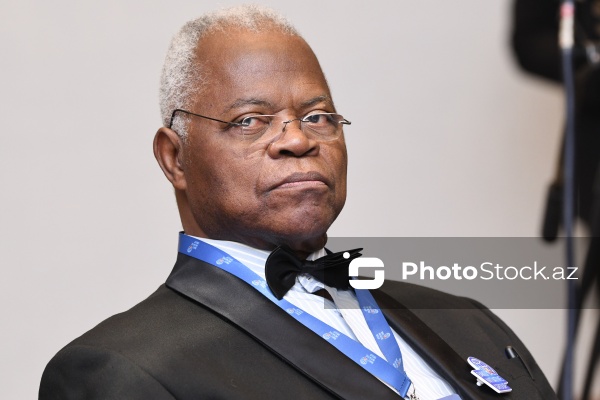 Dyeudonne Kvebe-Kimpele - "Belçika müstəmləkəçiliyi: Tanınma və Məsuliyyət" konfransında