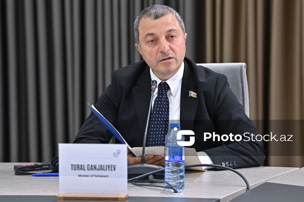 Tural Gəncəliyev - Bakı Təşəbbüs Qurupunun Bakıda keçirilən beynəlxalq konfransında