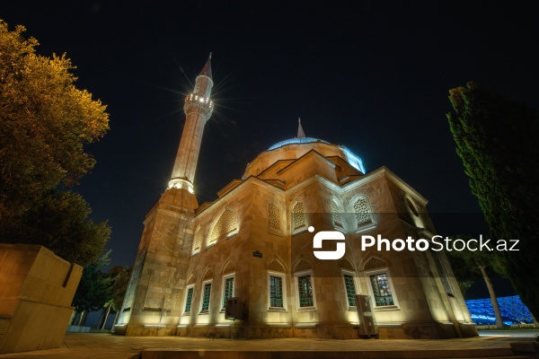 Bakıda fərqli məkanlarda yerləşən məscidlər