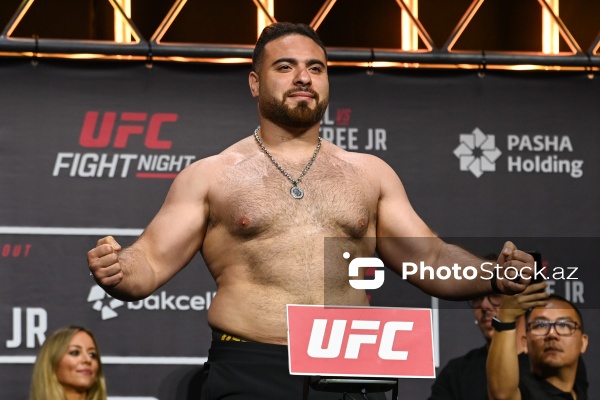 Bakıda keçiriləcək UFC turnirindən əvvəl döyüşçülər üz-üzə gəliblər