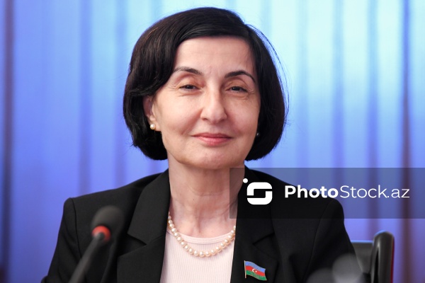 Gülşən Paşayeva - “Azərbaycan Ordusunun sülhməramlı əməliyyatlarına dair hesabat”ın təqdimatında