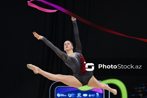 Noa Qabrielle Van Der Laan - Bədii gimnastika üzrə Dünya kubokunda