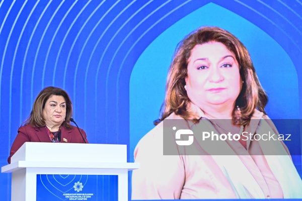 Hicran Hüseynova - Din Xadimlərinin II Forumunda