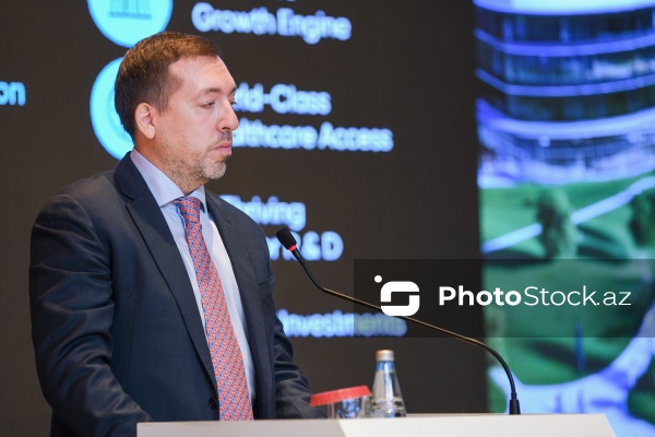 Konstantin Qrinfeld - II “Azərbaycan sağlamlıq turizmi konfransı”nda