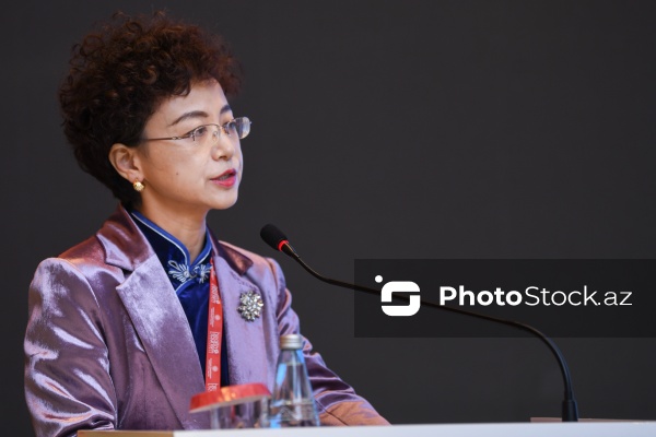 Cia Şiao Fanq - II “Azərbaycan sağlamlıq turizmi konfransı”nda