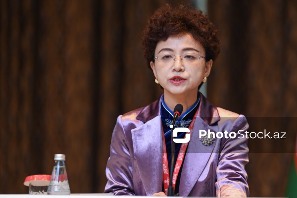 Cia Şiao Fanq - II “Azərbaycan sağlamlıq turizmi konfransı”nda