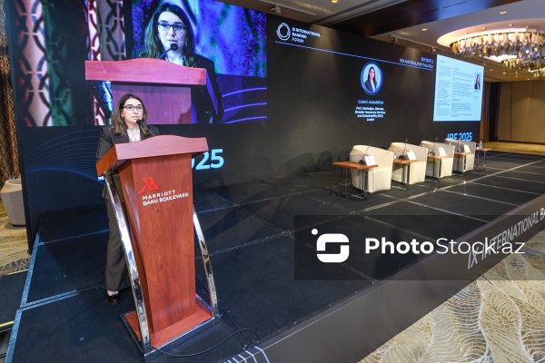 Günay Əsgərova - IX Beynəlxalq Bankçılıq Forumunda