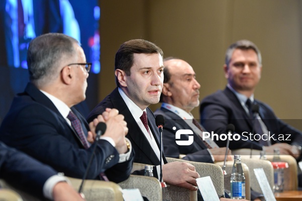 Fərid Osmanov - IX Beynəlxalq Bankçılıq Forumunda