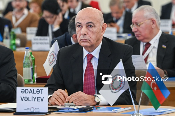 Ədalət Vəliyev - Prezidenti Administrasiyasında şöbə müdiri