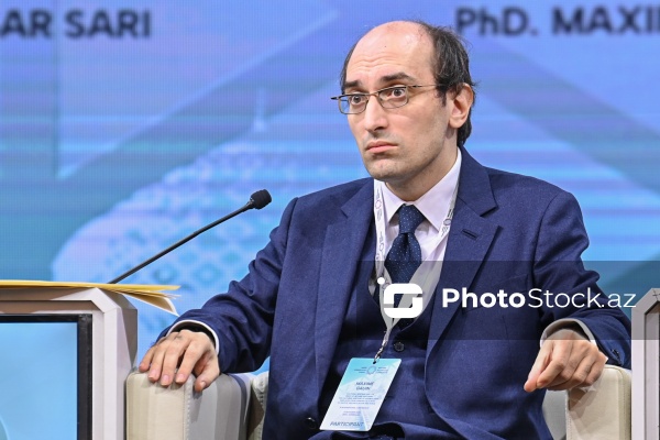 Maksim Quen - ADA Universitetinin müəllimi