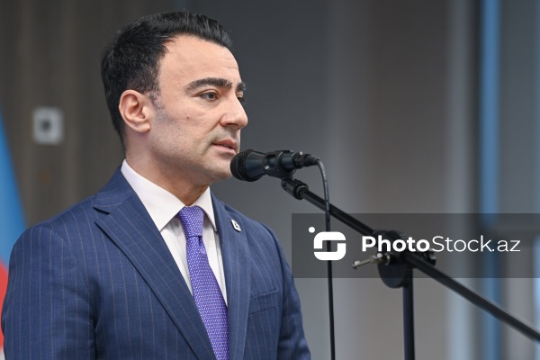 Oqtay Qasımov - Mikromaliyyə Forumunda