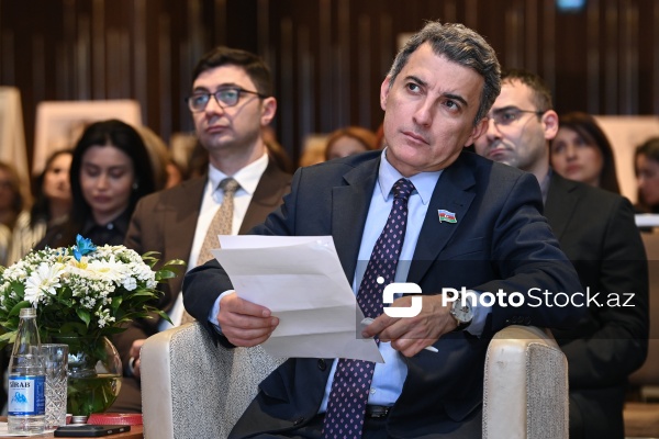 Fariz İsmayılzadə - "Qadın iştirakçılığının təbliği" mövzusunda konfransda