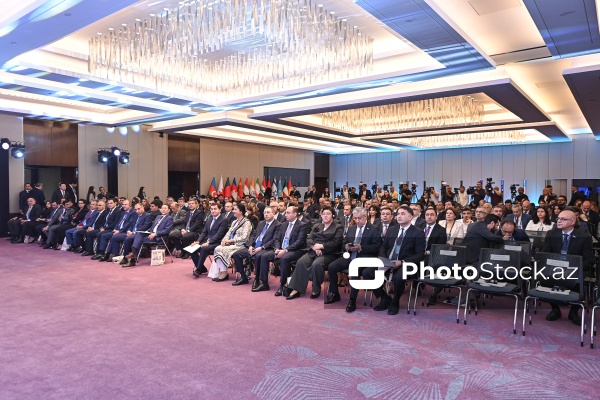 Bakıda keçirilən "Qütbləşmiş dünyada media vasitəsilə etimadın qurulması" Media Forumu