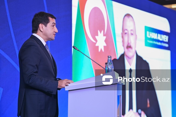 Bakıda keçirilən "Qütbləşmiş dünyada media vasitəsilə etimadın qurulması" Media Forumu
