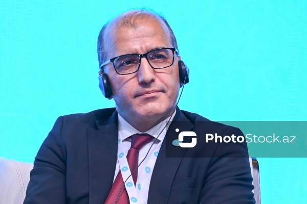 Alptekin Cihangir İşbilir - Türkiyə səfirliyinin mətbuat müşaviri