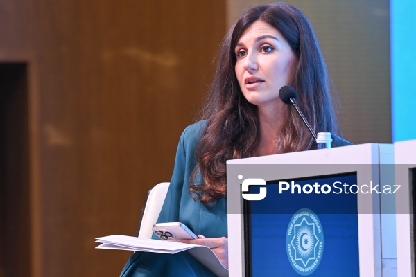 Elmira Musazadə - CBC telekanalının xüsusi müxbiri