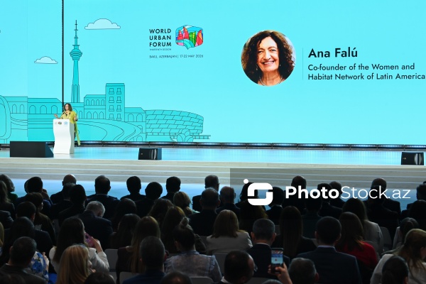 Ana Falu - Bakıda keçirilən WUF13-ün bağlanış mərasimində