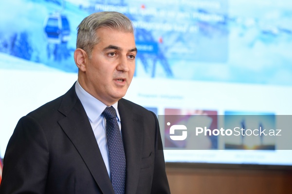 Vüsal Hüseynov - "Yüksəkixtisaslı miqrant portalı"nın təqdimatında