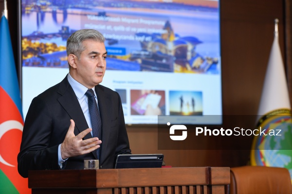 Vüsal Hüseynov - "Yüksəkixtisaslı miqrant portalı"nın təqdimatında