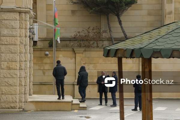 Bakıda liseydə şagird müəlliməsini güllələyib