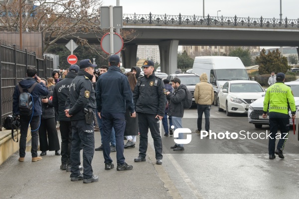 Bakıda liseydə şagird müəlliməsini güllələyib