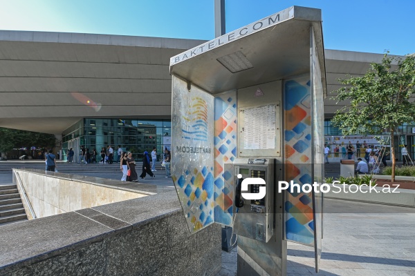 Bakıda nostalji ab-hava yaradan taksofonlar