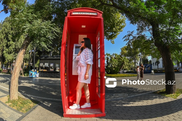Bakıda nostalji ab-hava yaradan taksofonlar