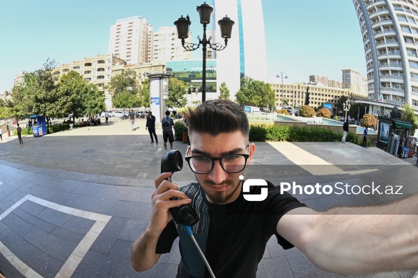 Bakıda nostalji ab-hava yaradan taksofonlar