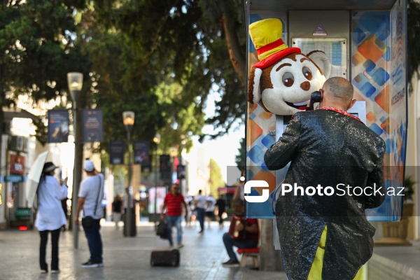 Bakıda nostalji ab-hava yaradan taksofonlar