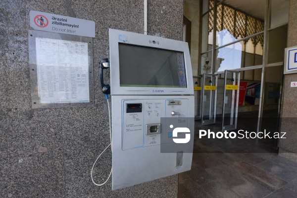 Bakıda nostalji ab-hava yaradan taksofonlar