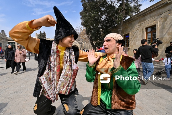 Bakıda Novruz bayramı ab-havası
