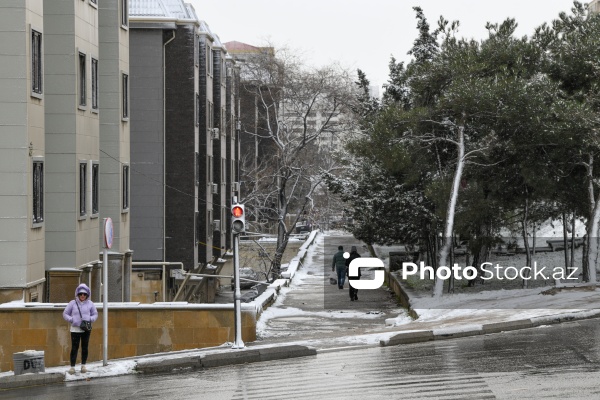 Bakıda qarlı hava şəraiti