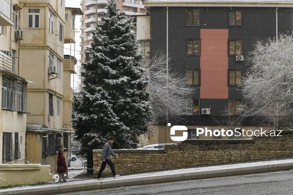 Bakıda qarlı hava şəraiti